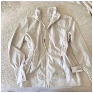 🪞NWT apana brand water resistant zip up side pocket high collar jacket coat